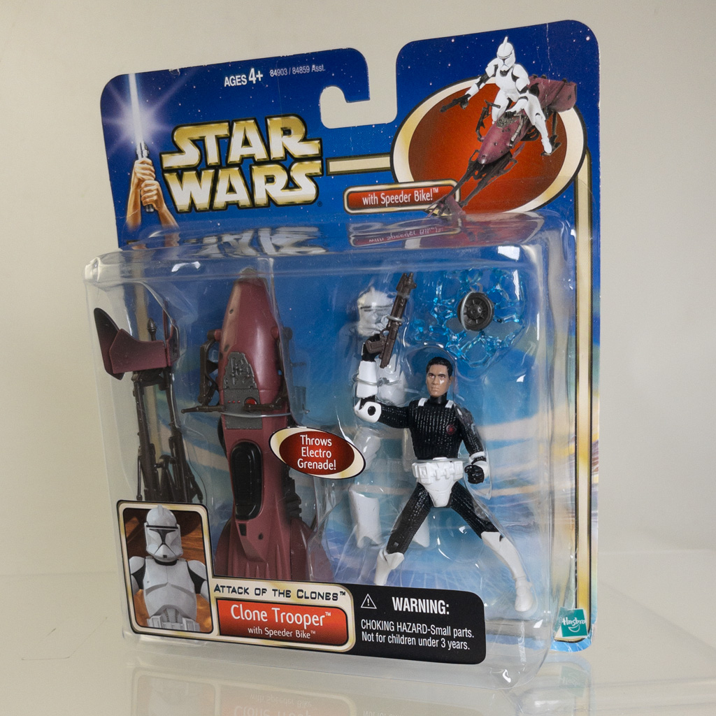 Star Wars - Attack of the Clones Action Figure - CLONE TROOPER (w/Speeder Bike ) *NON-MINT*