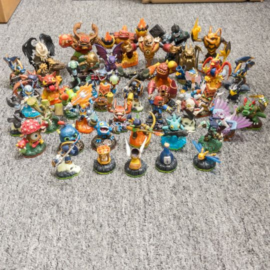 Skylanders mini deals lot